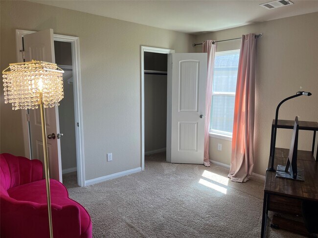 Building Photo - 17275 Quiet Song Ct