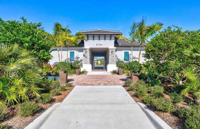 Building Photo - 11624 SALLY ANN Dr