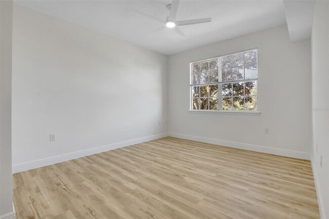 Building Photo - 10855 Windsor Walk Dr