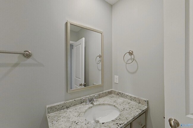 Building Photo - 664 June St