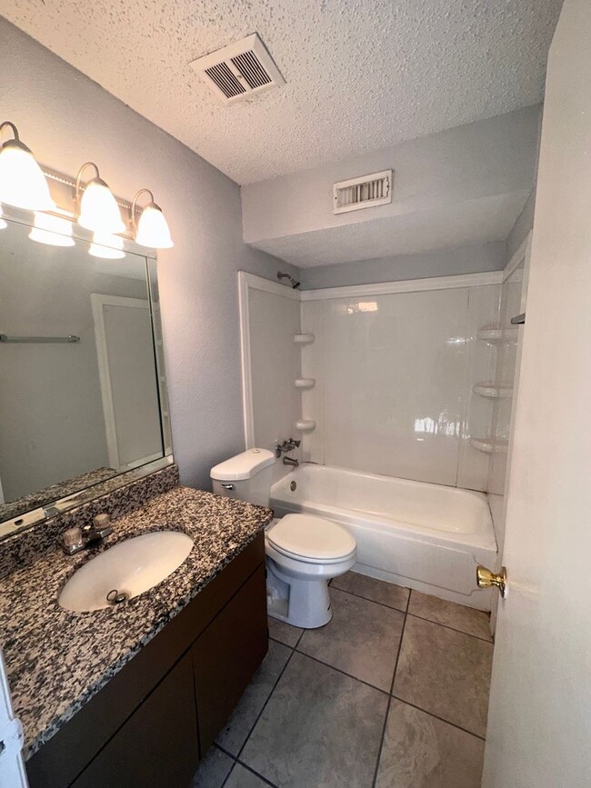 Building Photo - 2BR Condo in Central Altamonte Springs