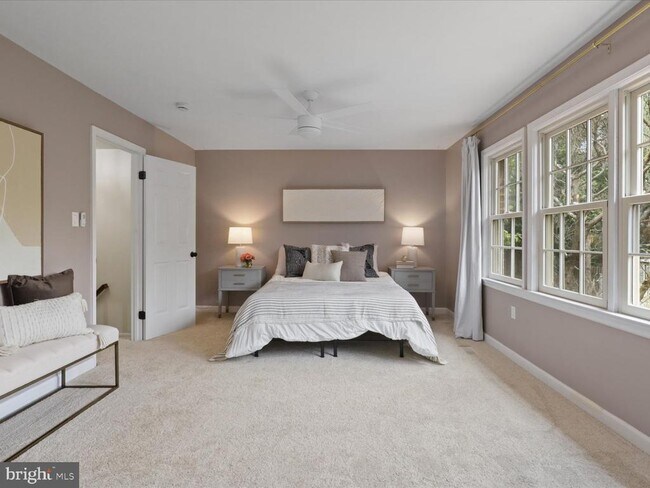 Building Photo - 3001 Federal Hill Dr