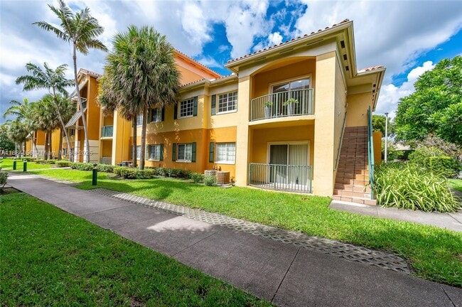 Building Photo - 7290 NW 114th Ave