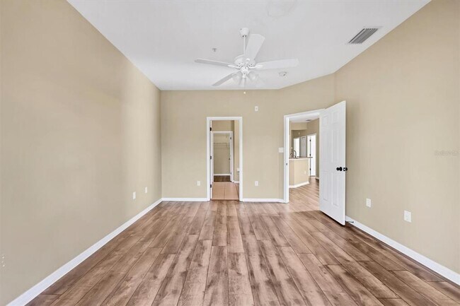 Building Photo - 3821 Parkridge Cir