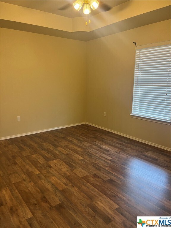 Building Photo - 1031 Helen Dr