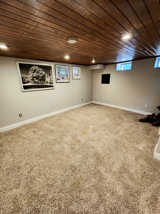 Building Photo - 444 E Fort Ave