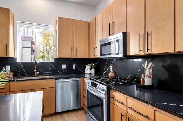 Building Photo - 4111 Newton Ave