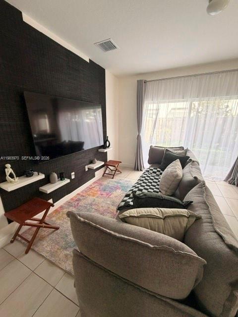 Building Photo - 355 NW 12th Ave