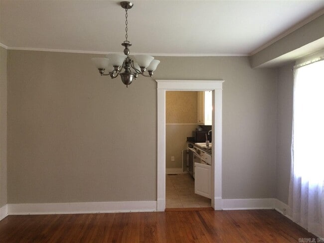 Building Photo - 318 N Spruce St