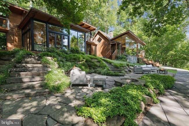 Building Photo - 11540 Springridge Rd