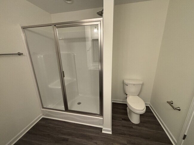 Building Photo - 608 S Blackmon St