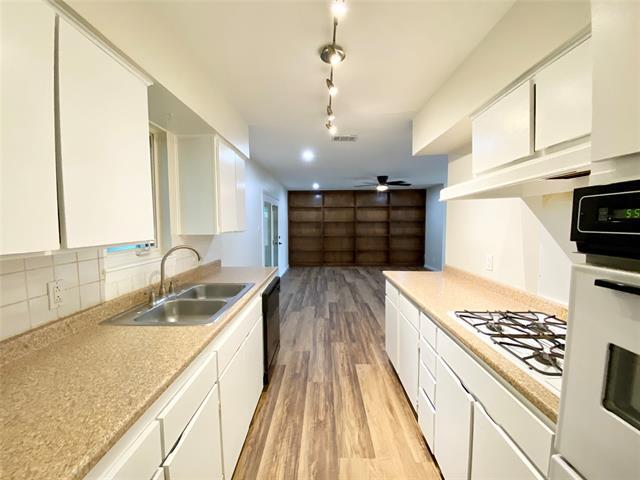 Building Photo - 1314 Timberlake Cir