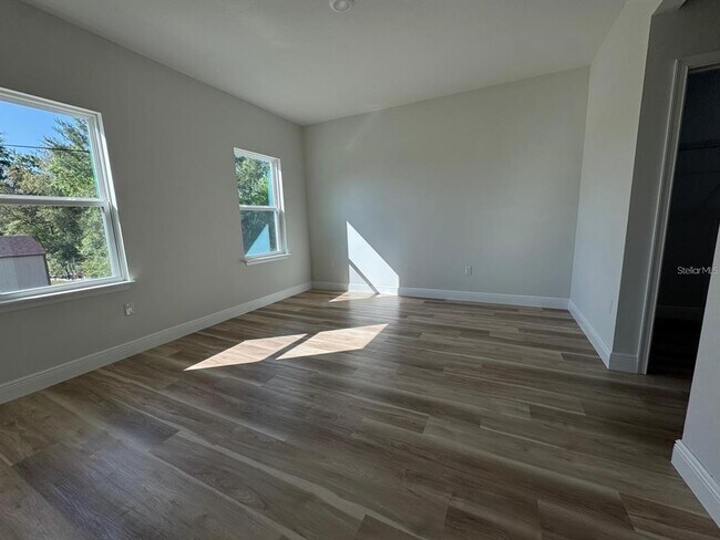 Building Photo - 2336 SW 168th Loop