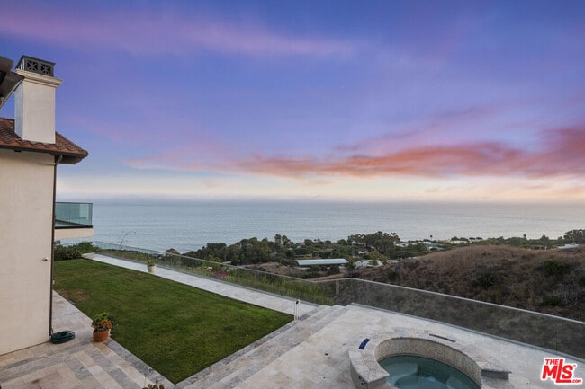 Building Photo - 24753 Vantage Point Terrace