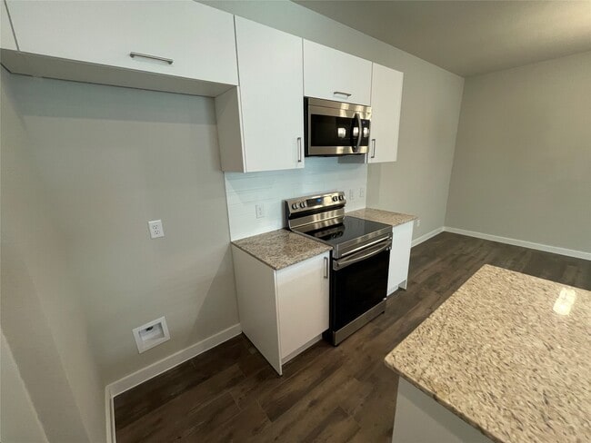 Building Photo - 25547 Starling Ln