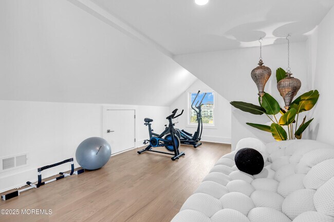 Building Photo - 40 Seaview Ave