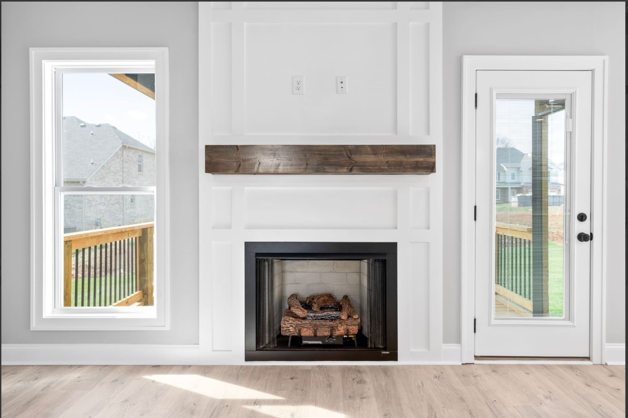 fireplace - 264 Bluebell Dr