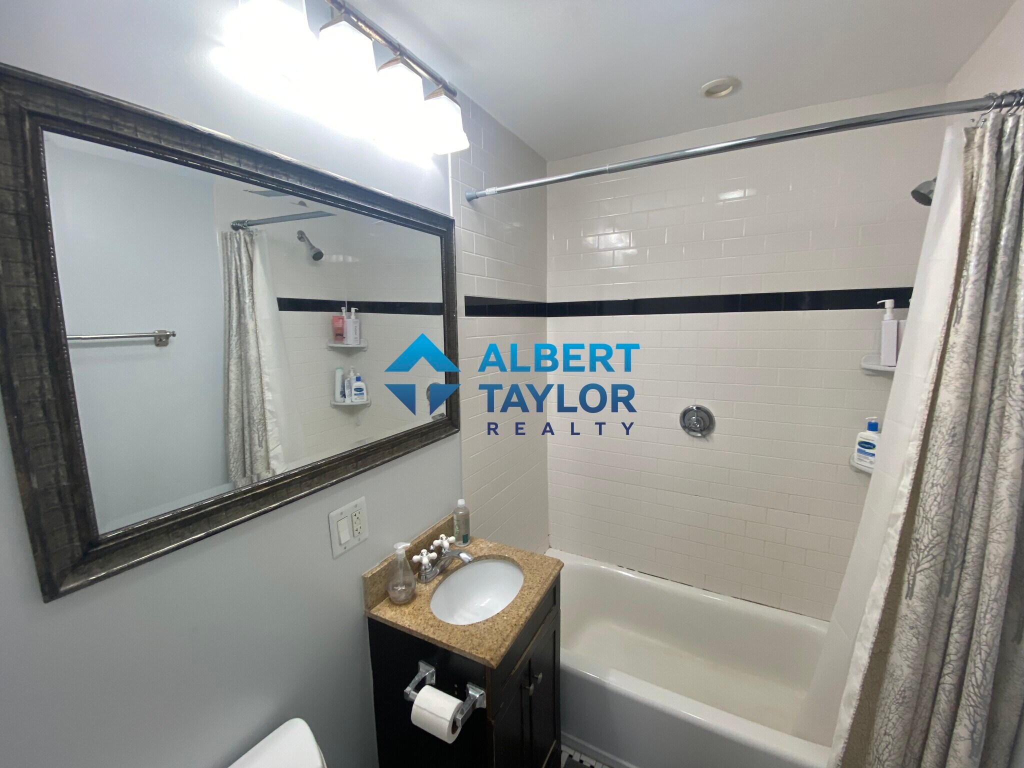 Bathroom - 109 Beacon St