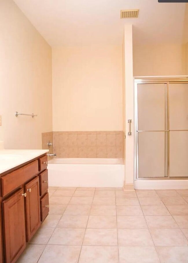 Building Photo - 2157 Bordeaux Court