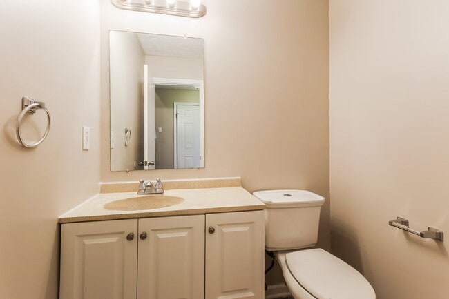 Building Photo - 6220 Maravian Dr