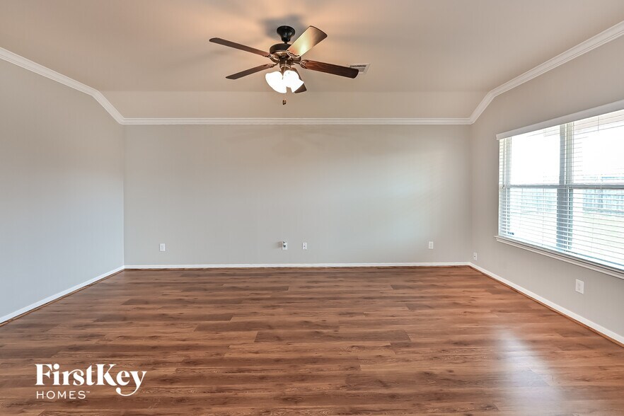 Building Photo - 13142 Lucy Grove Ln