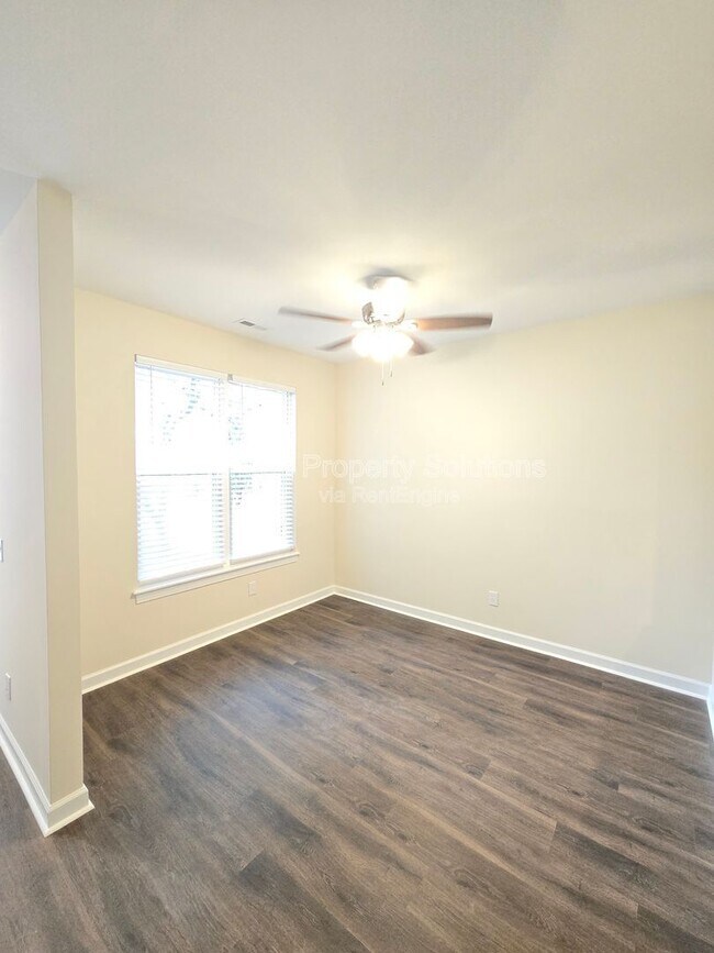 Building Photo - 5813 Wrightsville Ave