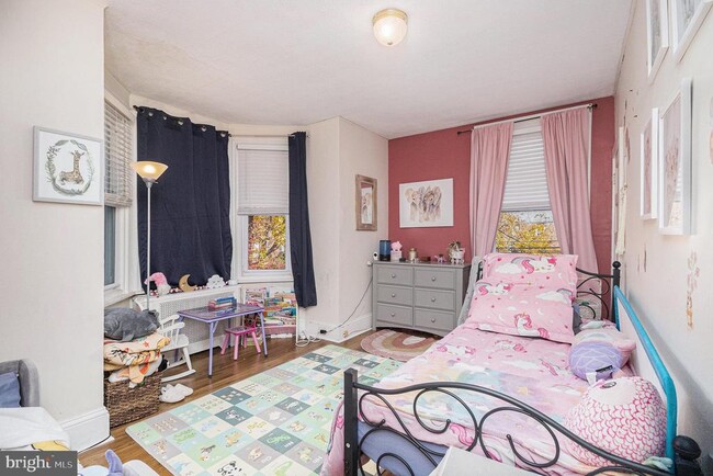 Building Photo - 7710 Queen St