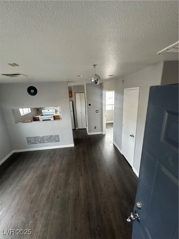 Building Photo - 231 W Philadelphia Ave