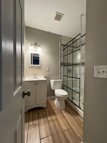 Building Photo - 1201 Franklin Ave