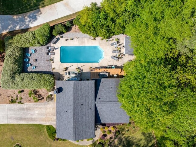 Building Photo - 4014 Foxglove Rd