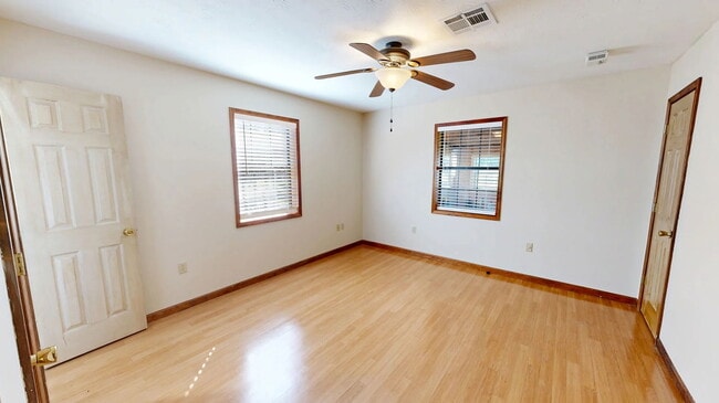 Building Photo - 497 High Hope Rd