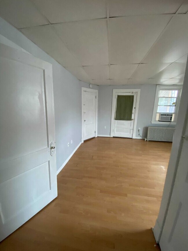 Building Photo - 2300 Arlington Ave