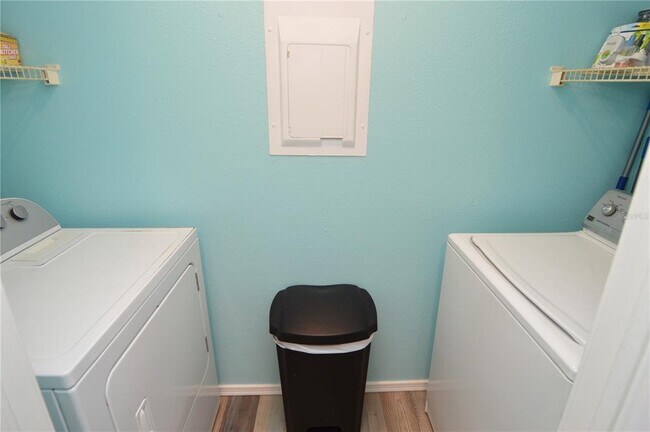 Building Photo - 1400 Gandy Blvd N