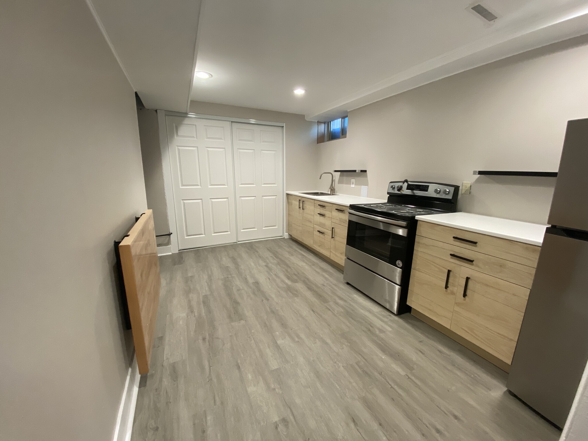 Basement Kitchen - 1180 S Eaton Ct