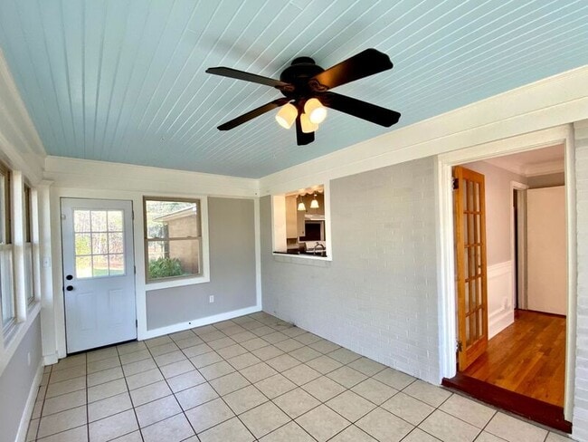 Building Photo - 3870 Hog Mountain Rd