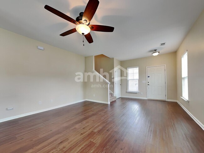 Building Photo - 3 Invierno Lake Dr