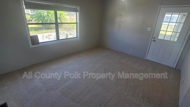 Building Photo - 2735 W 10th St