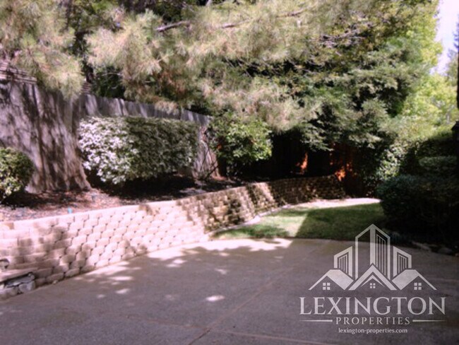 Building Photo - Spacious, single-story, 3bd-2ba Home located in Folsom's desirable Natoma Station community!