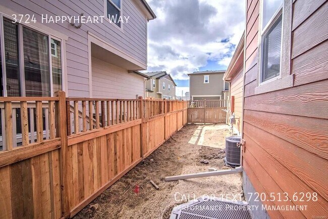 Building Photo - 3724 Happyheart Way