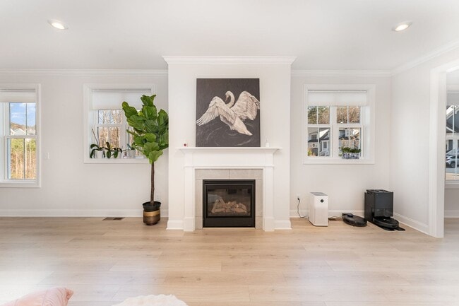 Building Photo - Contemporary 3 Bed, 2 Bath Ranch in Briar ...