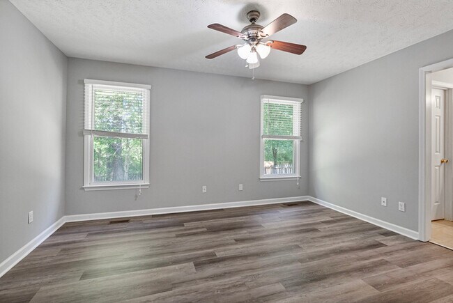 Building Photo - 6858 St Julian Way