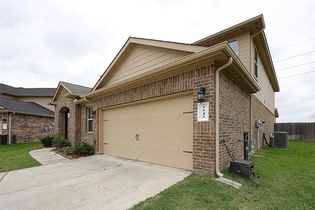 Building Photo - 5542 Redwood Summit Ln