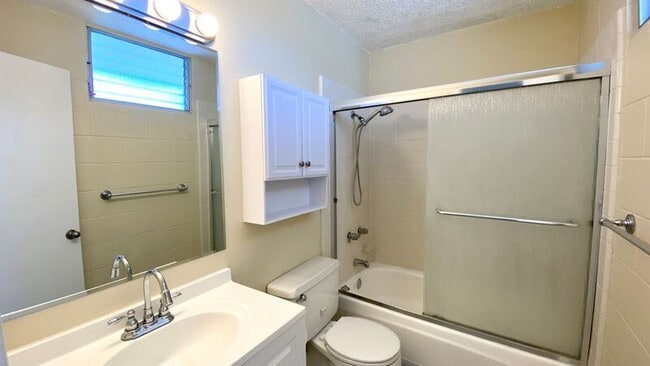 Building Photo - 1025 Kalo Pl