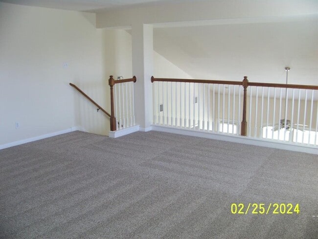 Building Photo - 440 Blackman Tr