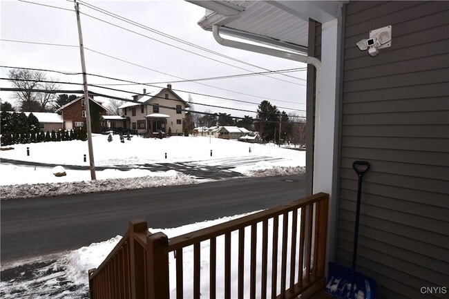 Building Photo - 137 Genesee St