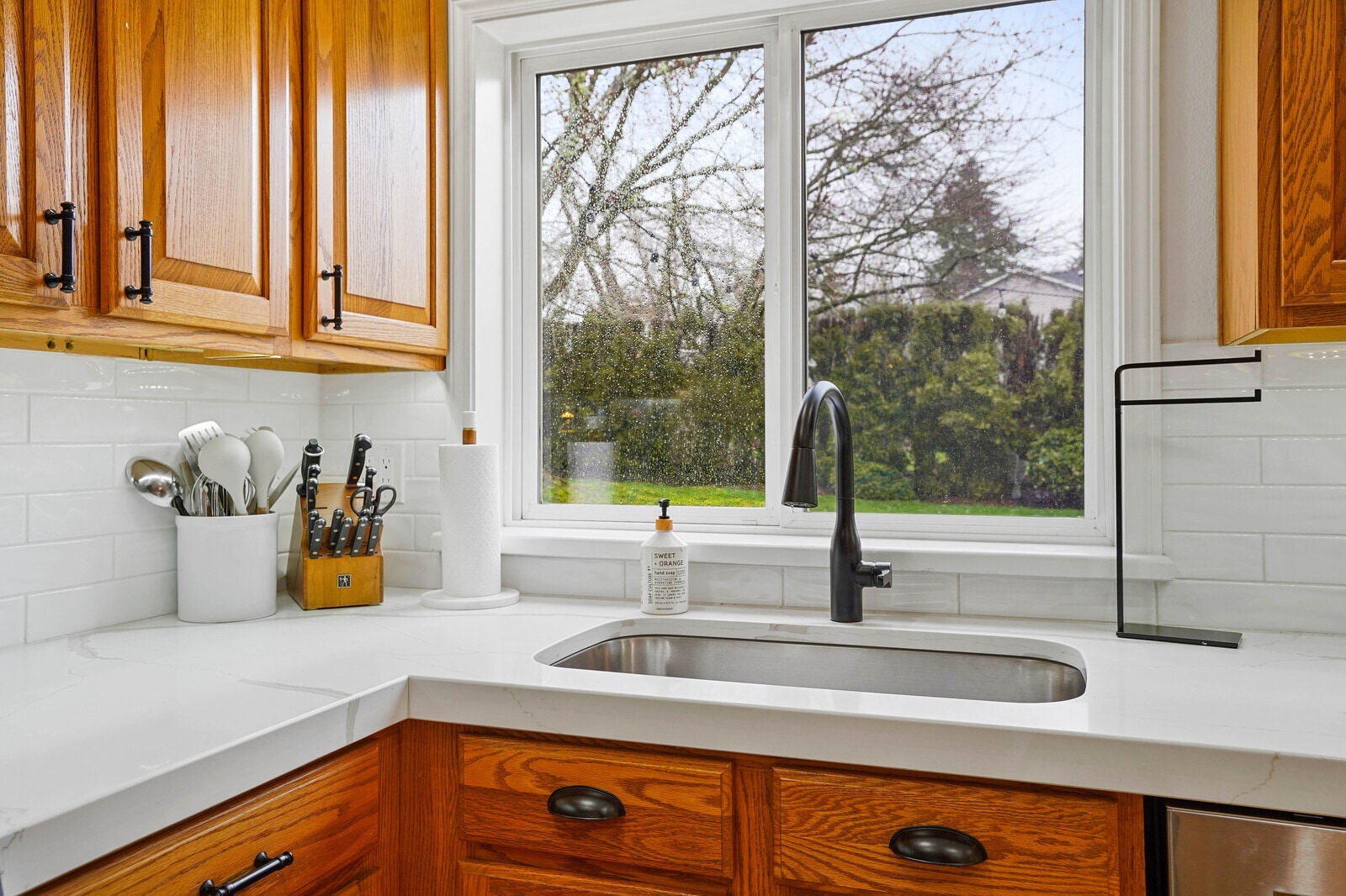 Kitchen - 2845 Eastlake Dr SE