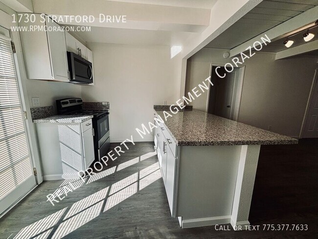 Building Photo - 3 bed 1 bath newly remodeled unit! New eve...