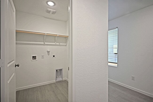 Building Photo - 14709 Mudstone St