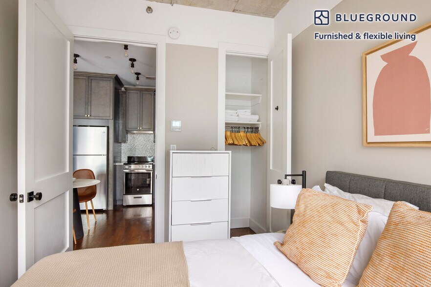 Building Photo - 187 Kent Ave