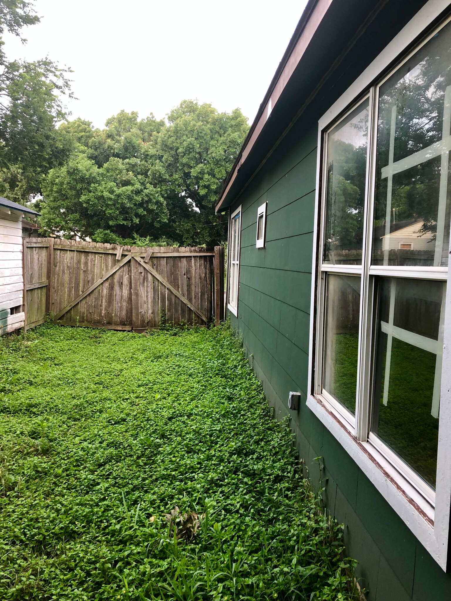 Building Photo - 502 Beacon